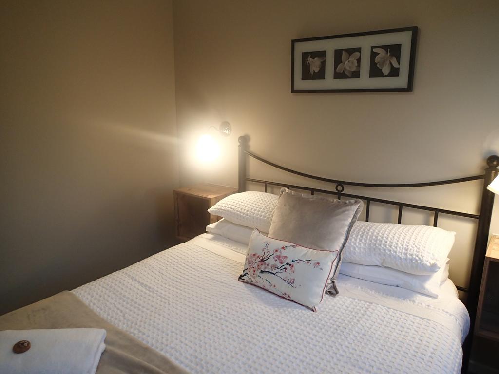 Dungowan Holiday Accommodation Erowal Bay Room photo